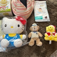 いろいろ　ベビーグッズ　キーホルダー　本　ガーゼ　調理器セットの画像