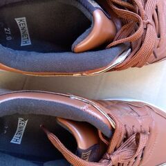 お譲りします。合皮、靴サイズ、27.0