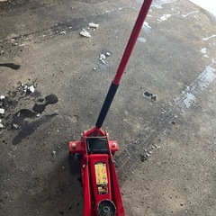 3トン油圧ジャッキー