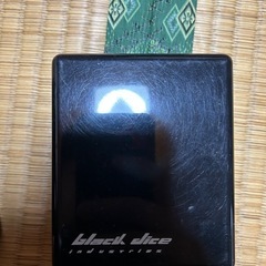 black diceの腕時計