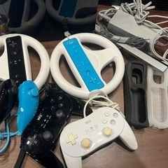 wii 本体　リモコン　クラシックコントローラー　ヌンチャク　カセット付きの画像