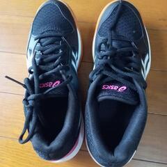 ほぼ未使用　アシックス　asics　GEL-TASK 3（レディース）
1072A082
　23cmの画像