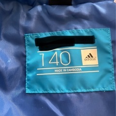アディダス 中綿アウター　140の画像