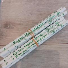 キティちゃんタオル2枚と鉛筆12本の画像