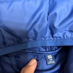 最終値下げ❣️150センチ  UNIQLO中綿アウター　ブルーの画像