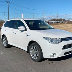 アウトランダーPHEV★2.0Gナビパッケージ★4WD★ナビバッ...