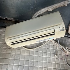 エアコン　霧ヶ峰　200v