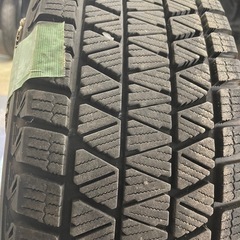 　ブリヂストン　225/65R17  スタッドレスタイヤ4本の画像