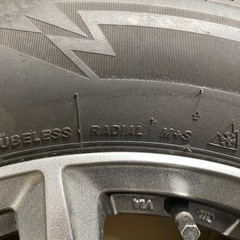 　ブリヂストン　225/65R17  スタッドレスタイヤ4本の画像
