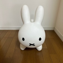 ブルーナボンボン　白