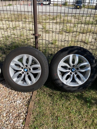 タイヤ　225/60R17 BMWホイール付き
