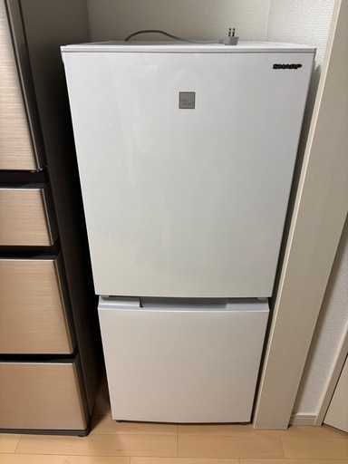 SHARP 冷蔵庫　SJ-15E8-KW