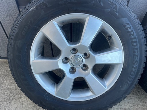 RAV4 ブリヂストン ブリザックDM-V2  225/65R17 17インチ6.5J +35 PCD114.3 5穴
