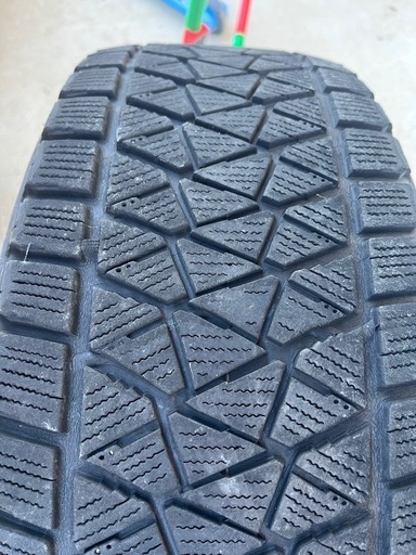 RAV4 ブリヂストン ブリザックDM-V2  225/65R17 17インチ6.5J +35 PCD114.3 5穴