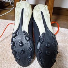 adidas　サッカー　スパイクの画像