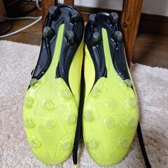 adidas　サッカー　スパイクの画像