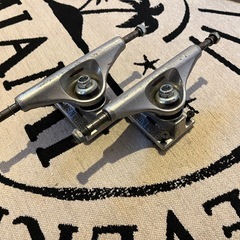 スケボー　ベンチャー　トラック