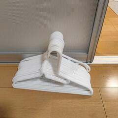 無印良品 ハンガー 18本の画像
