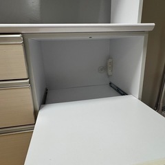 食器棚 の画像