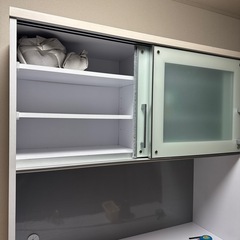 食器棚 の画像