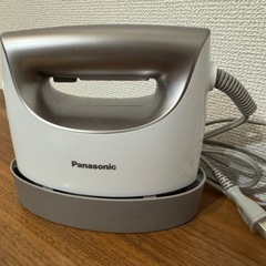2019年製　パナソニック　衣類スチーマー