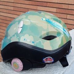 自転車ヘルメット小学校低学年用