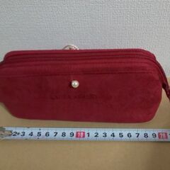 ポーチ👝(LAURA ASHLEY)【未使用品】🎁㊗️入学卒業にもの画像