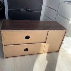 テレビボードの画像