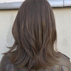謝礼有急募🙇‍♂️ 12/17 19:30からミディアムレイヤーカット
