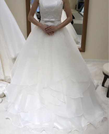 ウェディングドレス　オフホワイト　クチュールナオコ