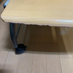パソコン台
の画像