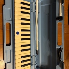 Yamaha 鍵盤ハーモニカ 32鍵 青の画像