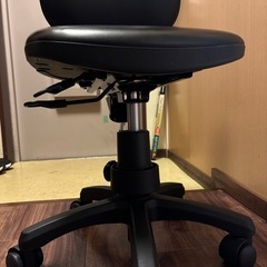 昇降式　椅子の画像