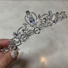 ウェディング　ヘッドアクセ　シルバー 花　ティアラ