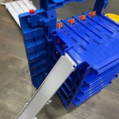 TOMIKA SLIDER PARKING