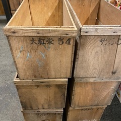 りんご箱 8個　１つ¥500です。おまとめされる方は御連絡下さい。の画像