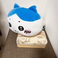 ちいかわだららんBIGぬいぐるみ～ハチワレ～の画像