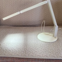無印良品　LEDスリムデスクライト
の画像