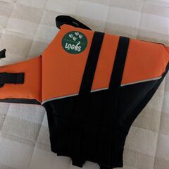 犬用ライフジャケット