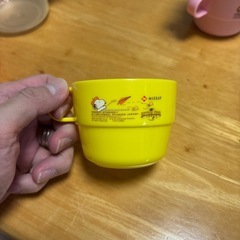 子供用のカップ　4個の画像