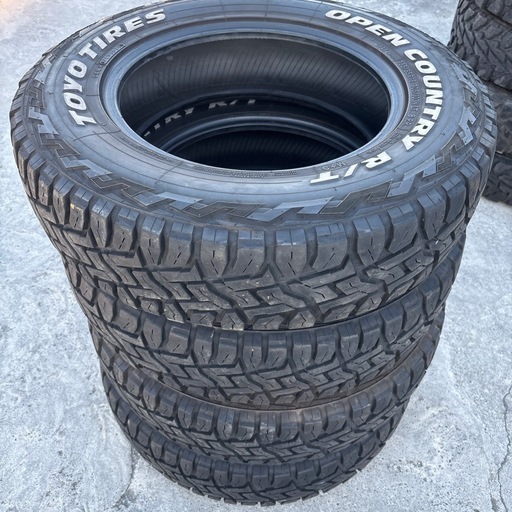 TOYO TIRES OPEN COUNTRY R/T 185/85R16の通販はau PAY マーケット 