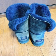 アグ　UGG ムートンブーツ　ブラック　22cmの画像
