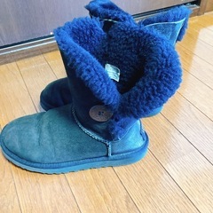 アグ　UGG ムートンブーツ　ブラック　22cmの画像