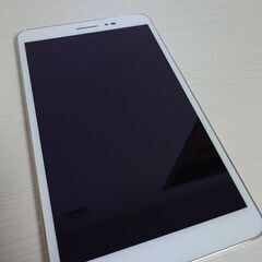 HUAWEI MediaPad T2 8 Pro　白色 カバー付き　JDN-W09の画像