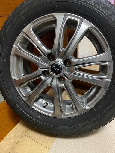 スタッドレスタイヤ、ホイール