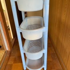収納ケース　　小物入れ　　キャスター付き　の画像