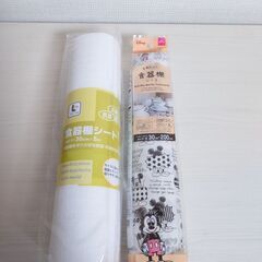 食器棚シート　消臭・抗菌・防カビ　30cm×5m　と、ミッキー食...