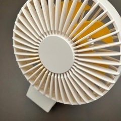 折りたたみクリップ式 USB充電 卓上扇風機 