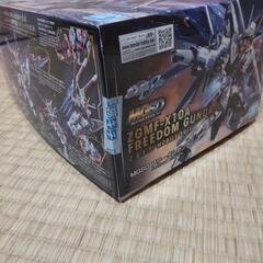  未組立 MGSDフリーダムガンダム ガンダムバルバドス 他2品の画像