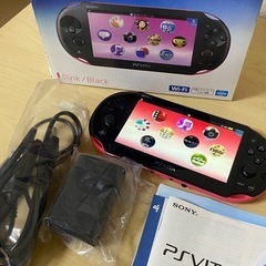 PS Vitaのピンク/ブラックモデル　付属品フルセット